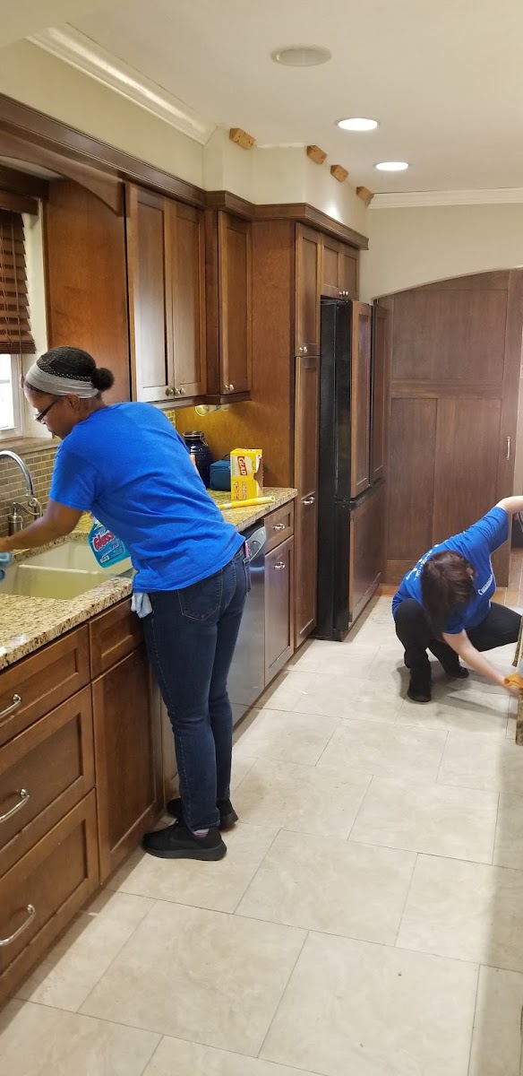 Beck N Call Home and Office Cleaning Services - shopping in Garland, TX (Photo 7)