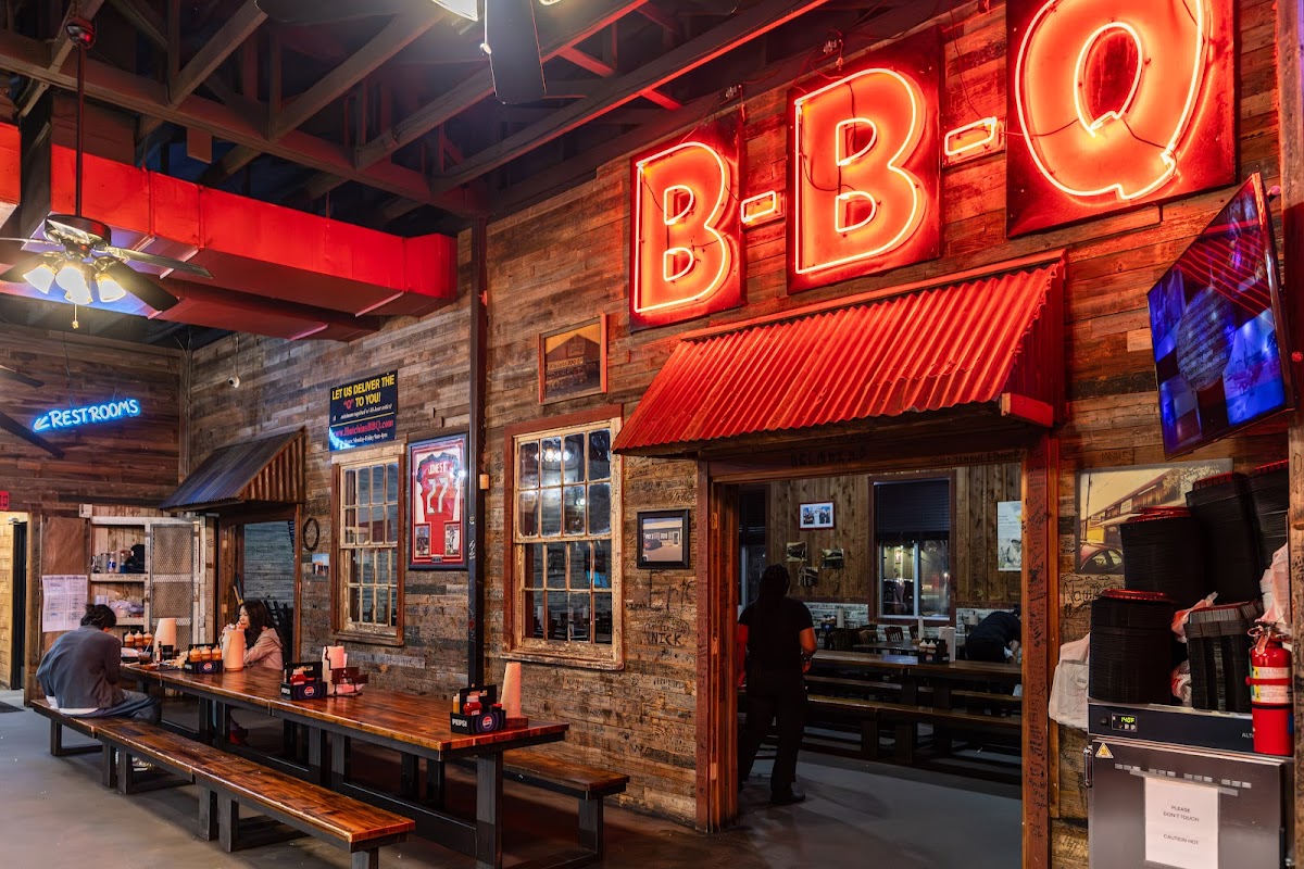 Hutchins BBQ - restaurants in Frisco, TX (Photo 5)