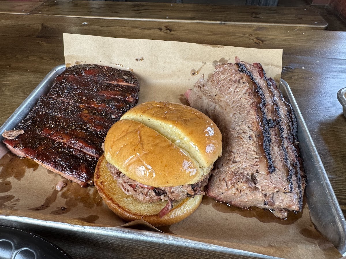 Hutchins BBQ - restaurants in Frisco, TX (Photo 7)