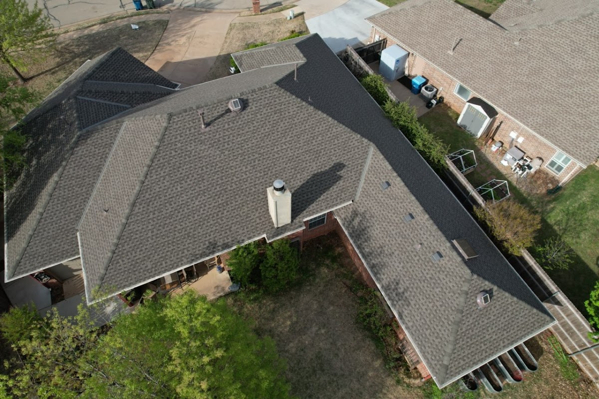 Franco Roofing - roofers in Grapevine, TX (Photo 1)