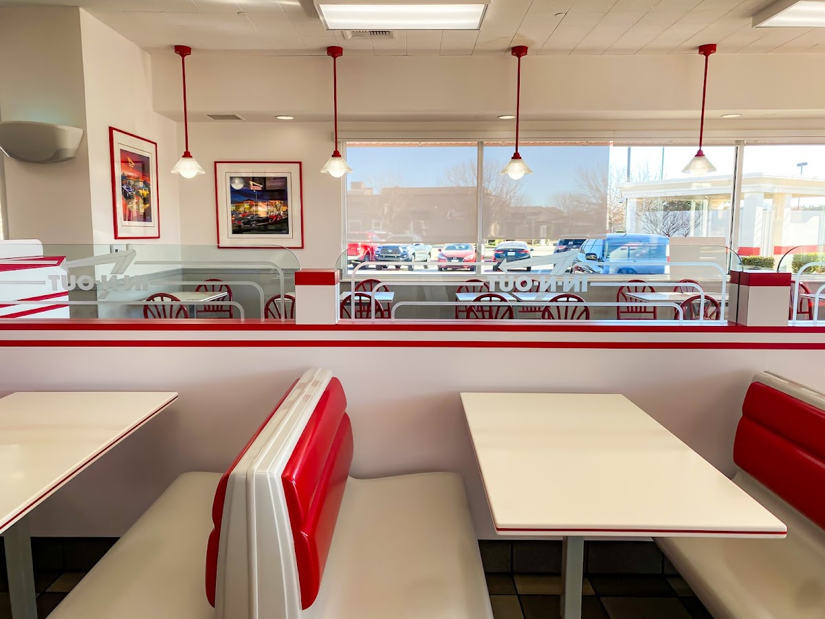 In-N-Out Burger - restaurants in McKinney, TX (Photo 1)