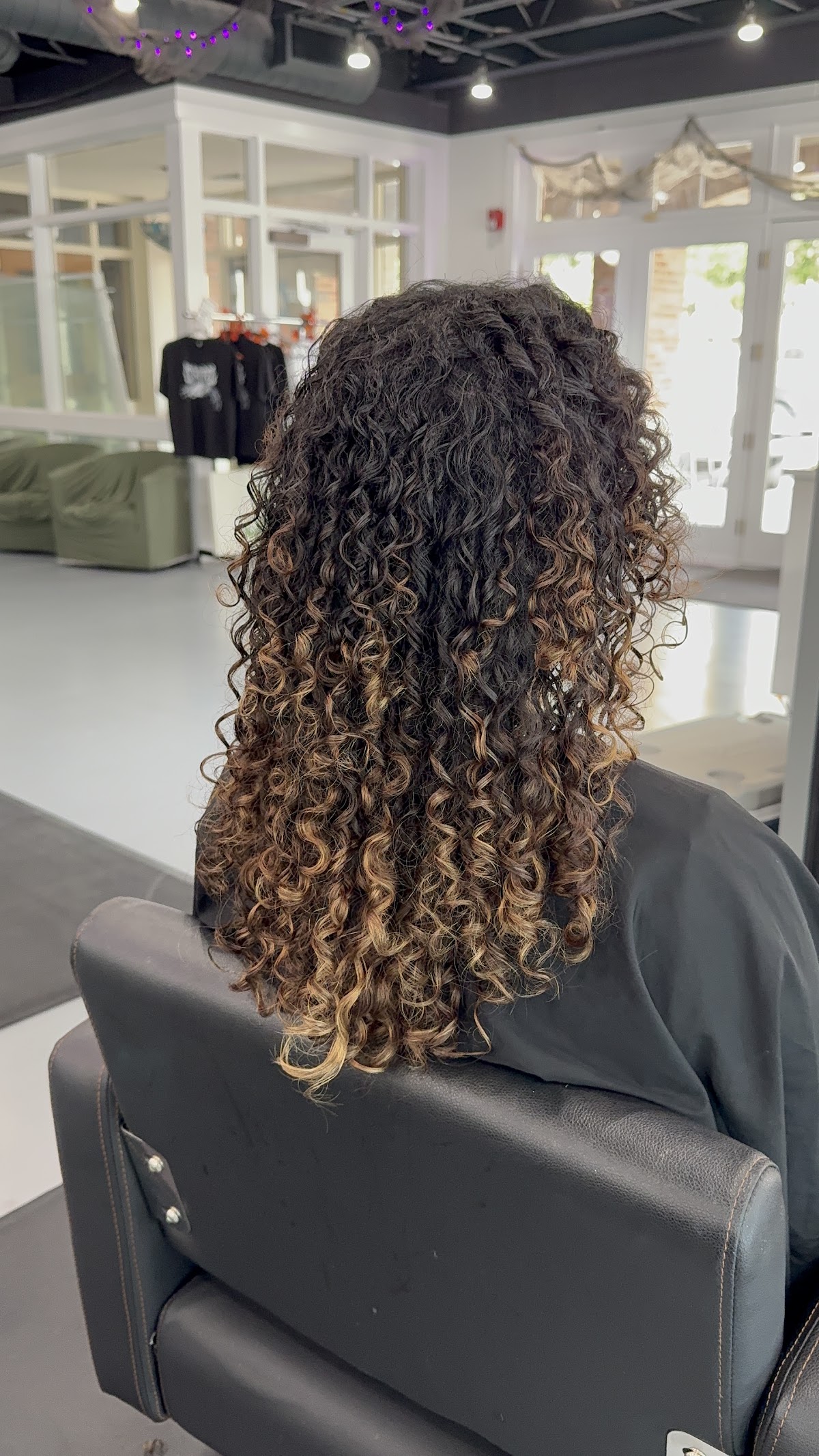 Curls and Contour - beauty-spas in Denton, TX (Photo 1)