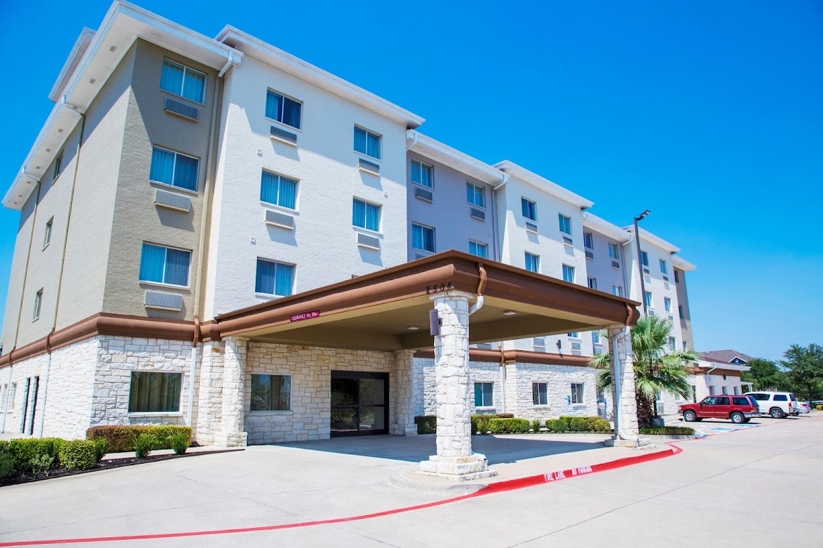 Candlewood Suites Grand Prairie - Arlington by IHG - hotels in Grand Prairie, TX (Photo 1)