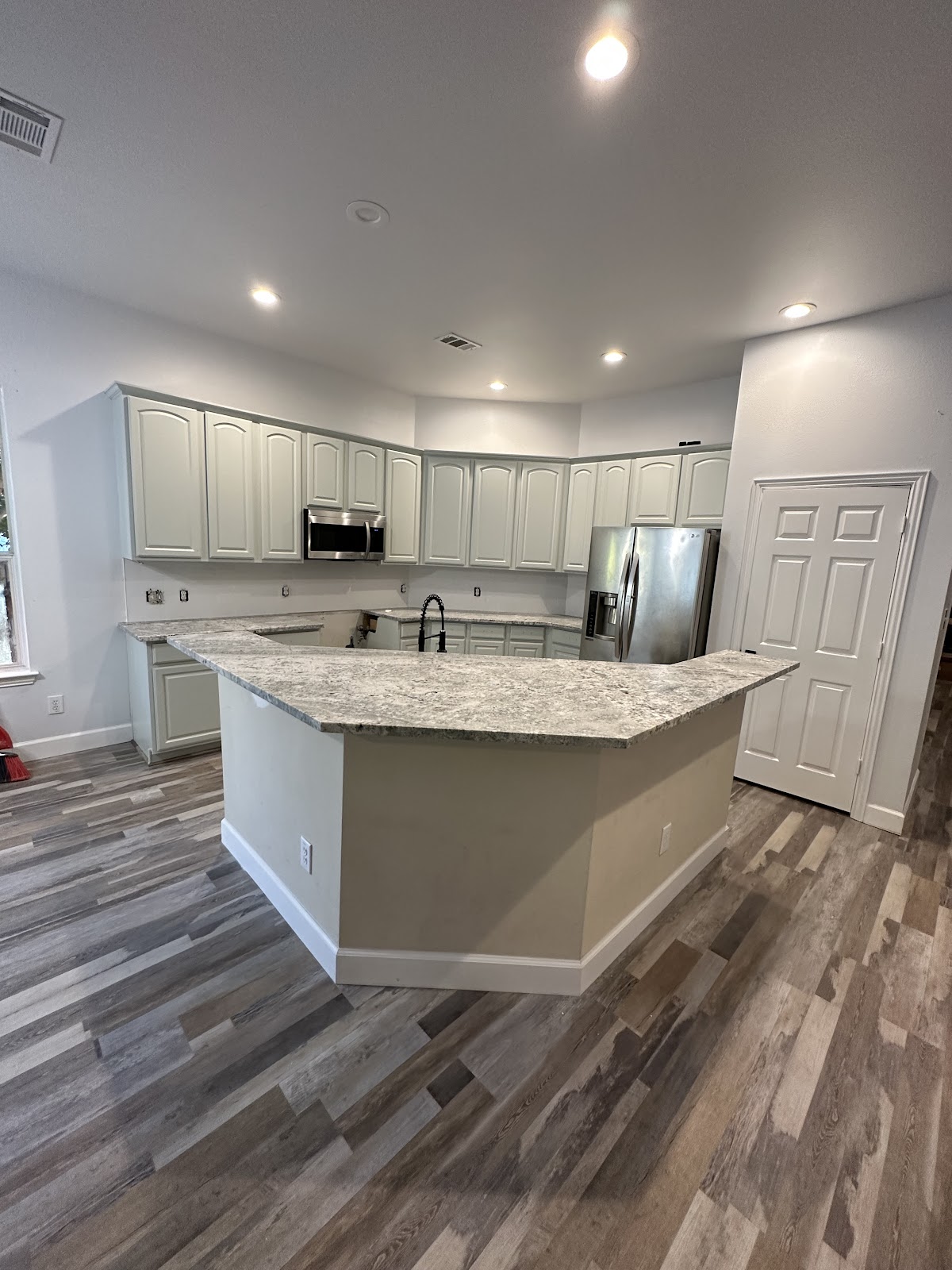 New Day Renovators LLC - general-contractors in Grand Prairie, TX (Photo 1)