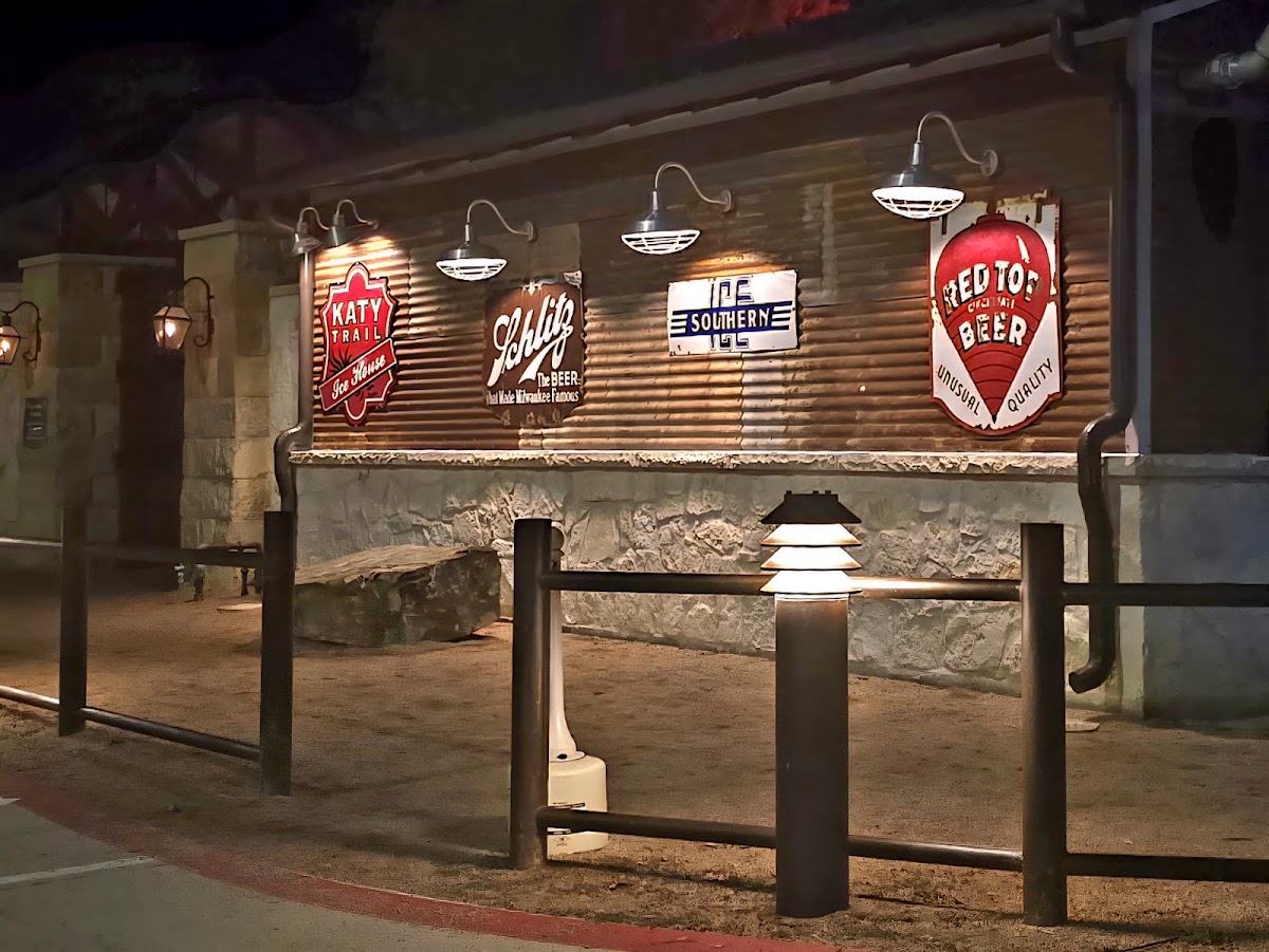 Katy Trail Ice House Outpost - restaurants in Plano, TX (Photo 1)