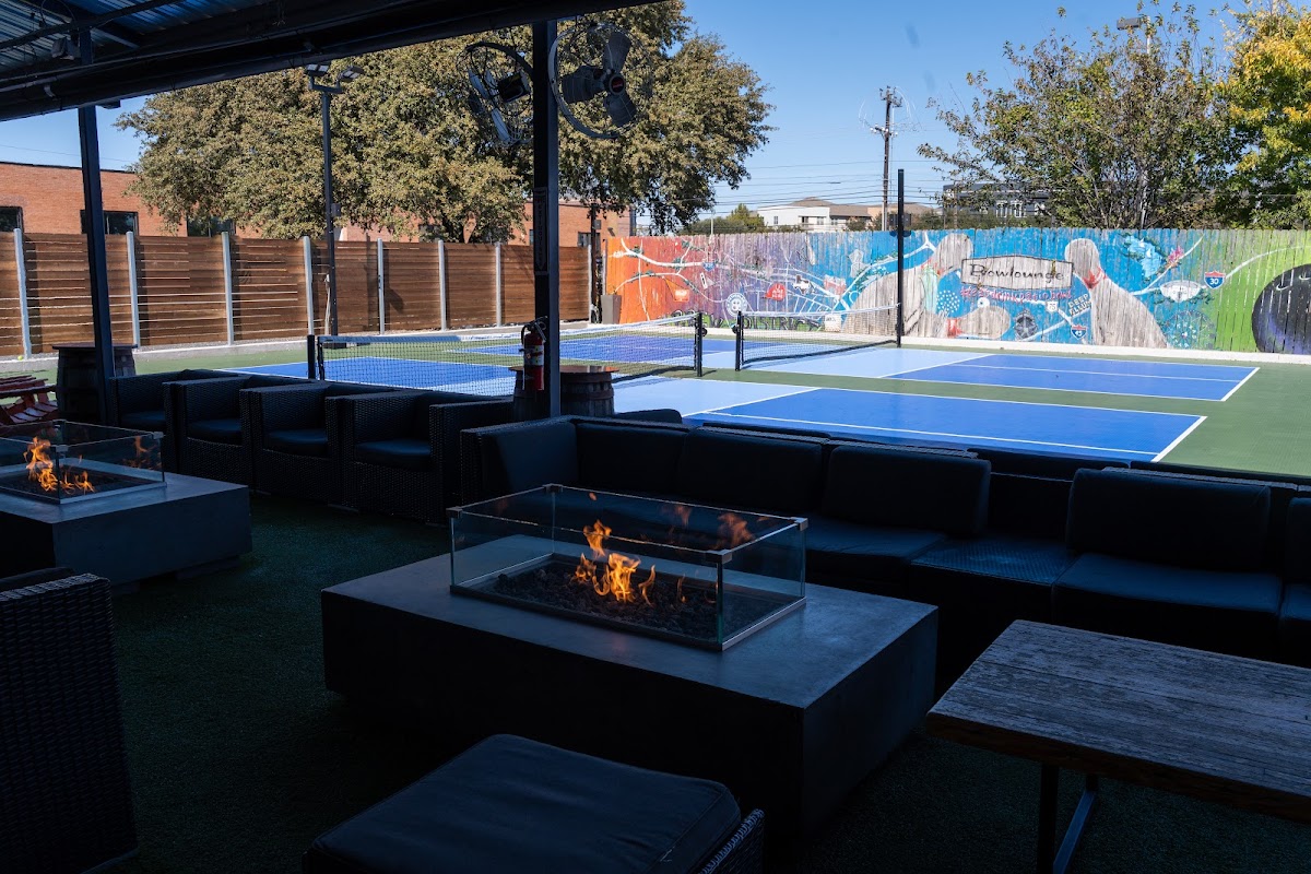 Bowlounge - bars in Dallas, TX (Photo 1)