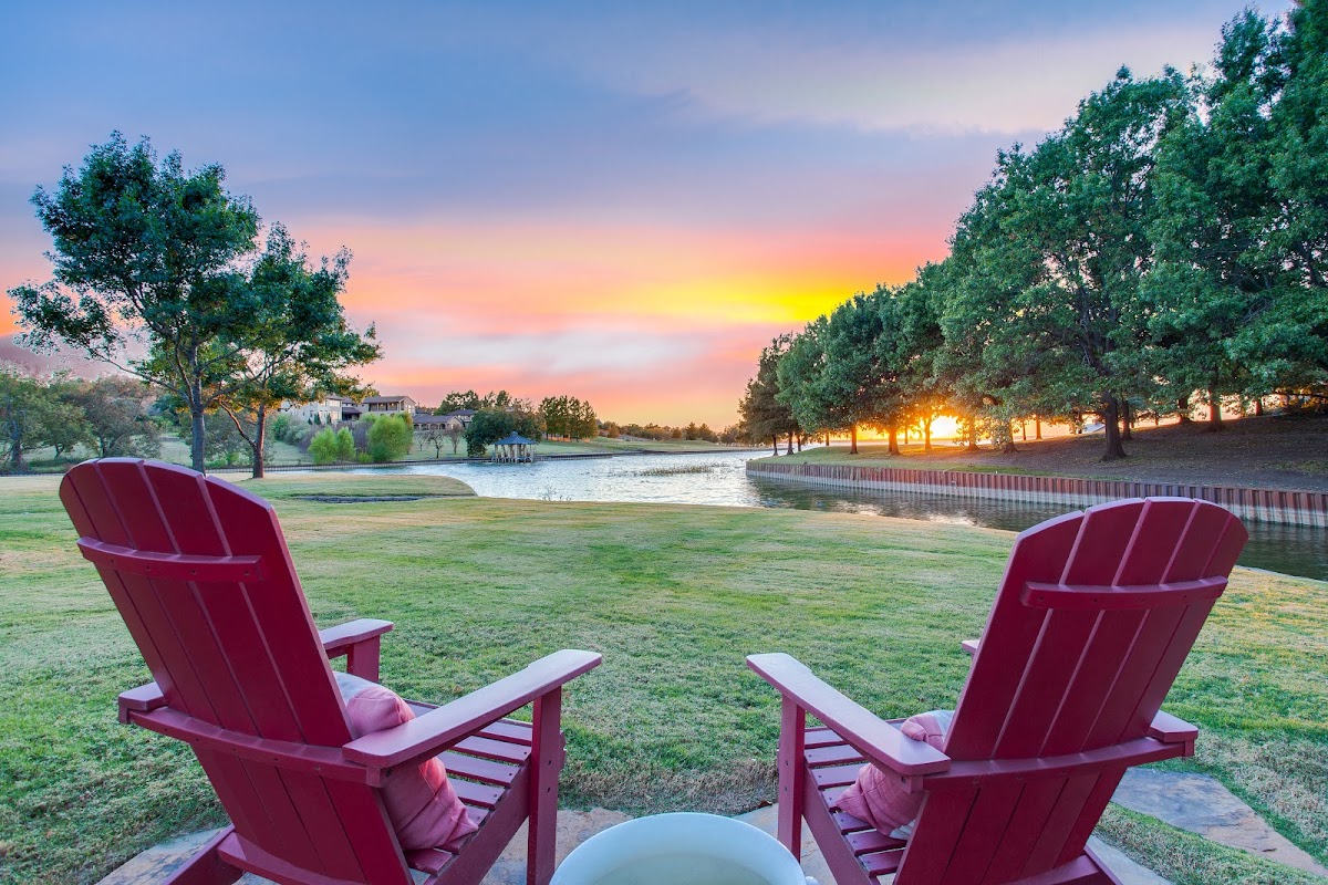 Regal Realtors - entertainment in Rockwall, TX (Photo 1)