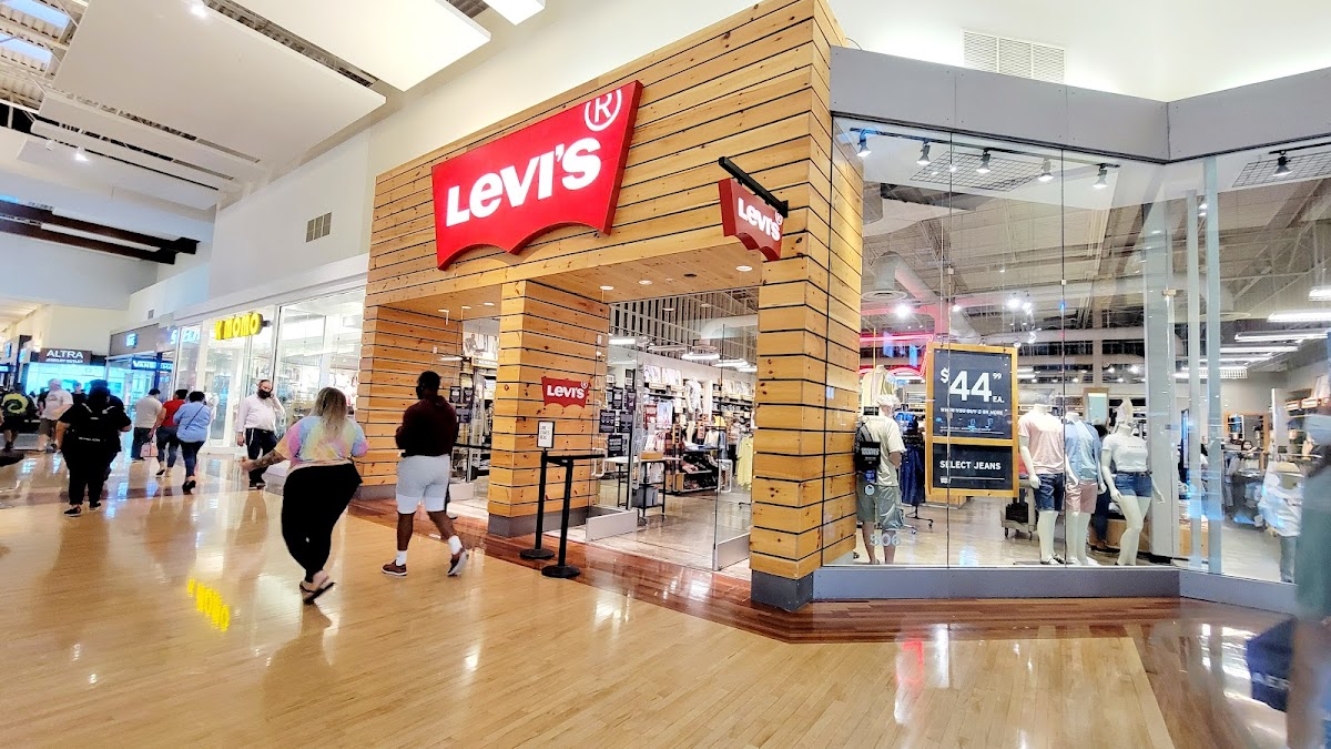 Levi’s Outlet Store - shopping in Flower Mound, TX (Photo 1)