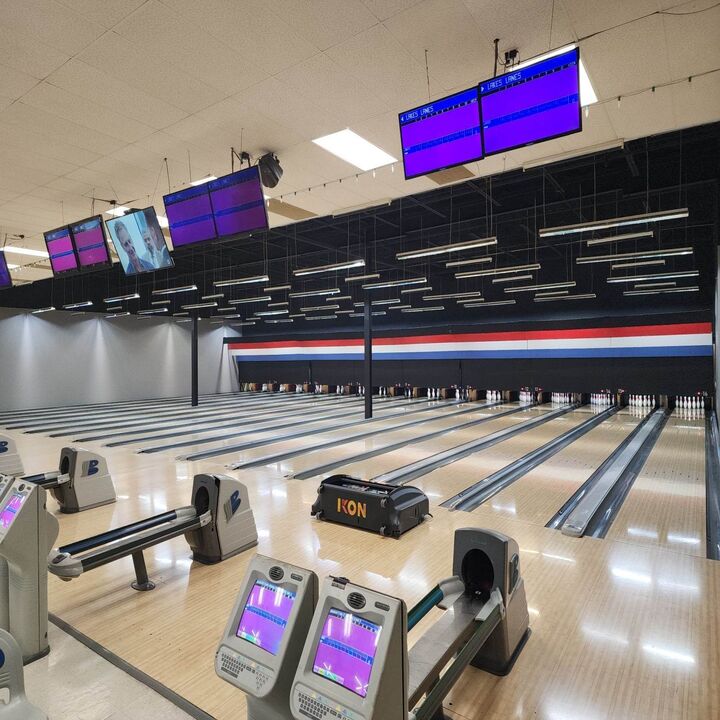 Lakes Lanes Bowling Alley - shopping in The Colony, TX (Photo 1)