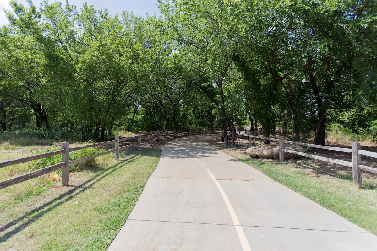 Dr. Robert Cluck Linear Park - shopping in Fort Worth, TX (Photo 1)