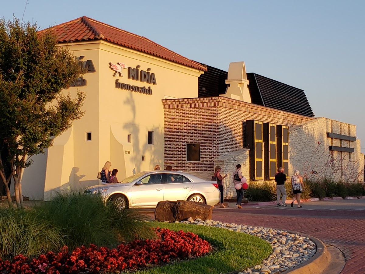 Mi Dia From Scratch - bars in Grapevine, TX (Photo 1)