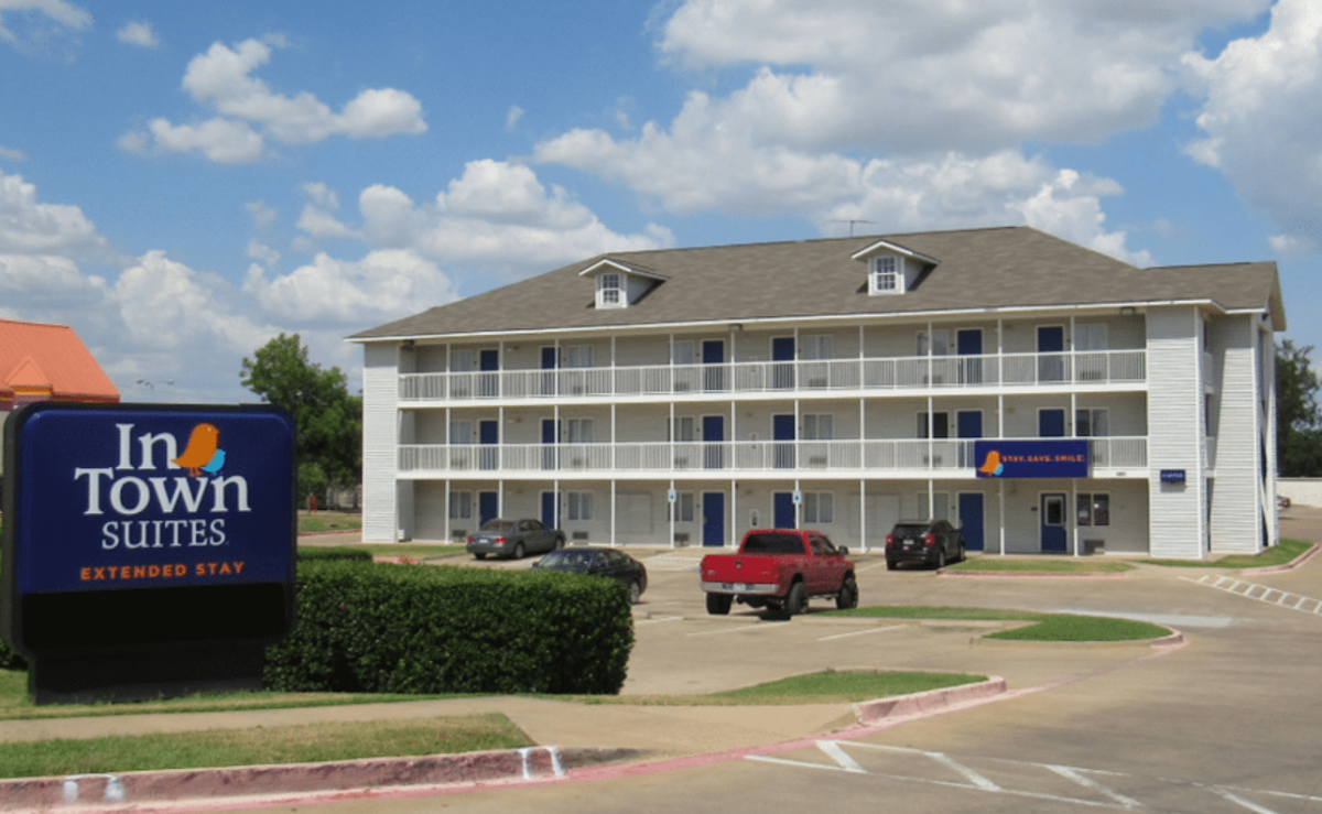 InTown Suites Extended Stay Arlington TX - Central - hotels in Arlington, TX (Photo 1)