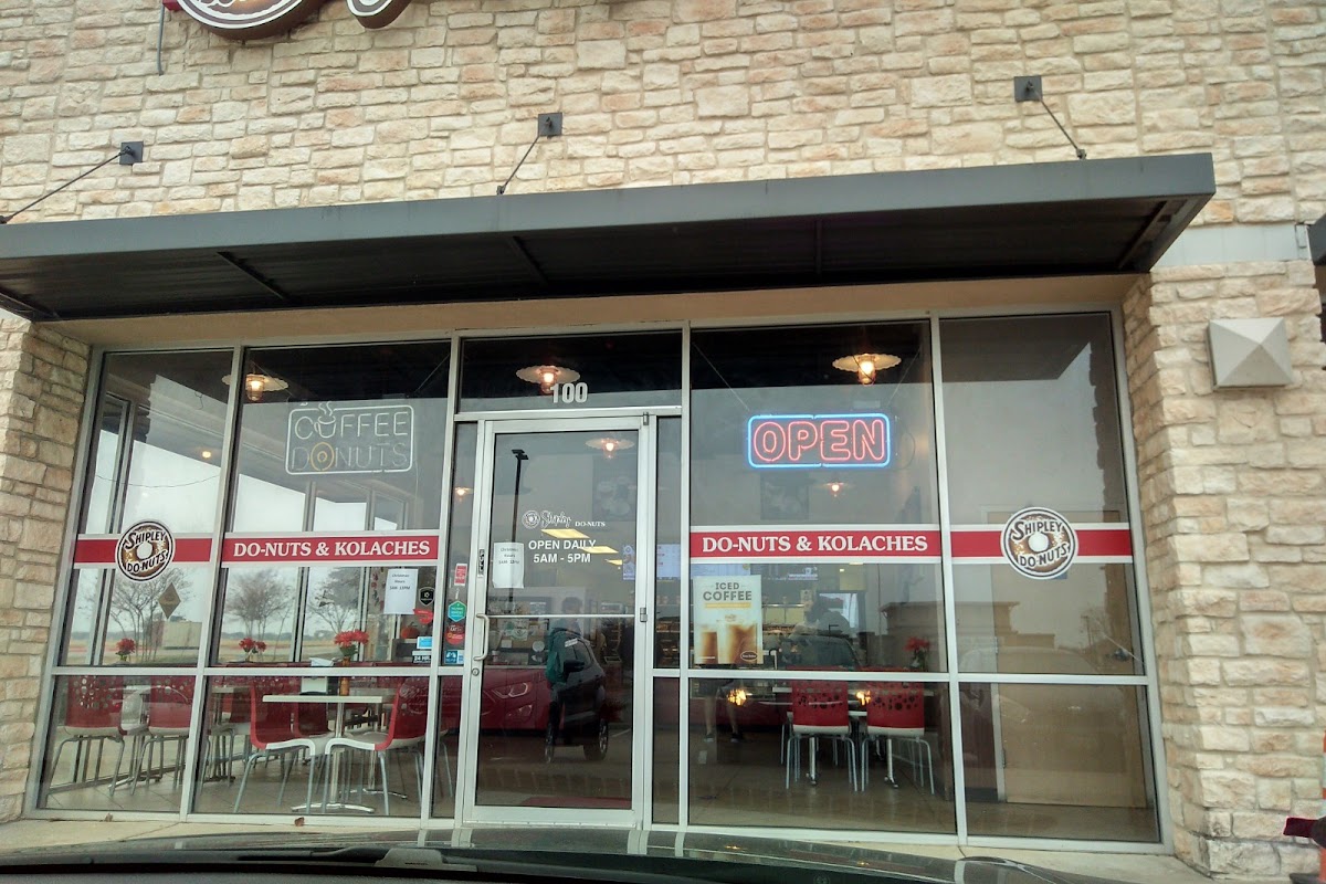 Shipley Do-Nuts - restaurants in Lewisville, TX (Photo 1)
