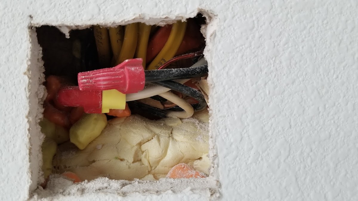 Electra Plus - electricians in Irving, TX (Photo 1)