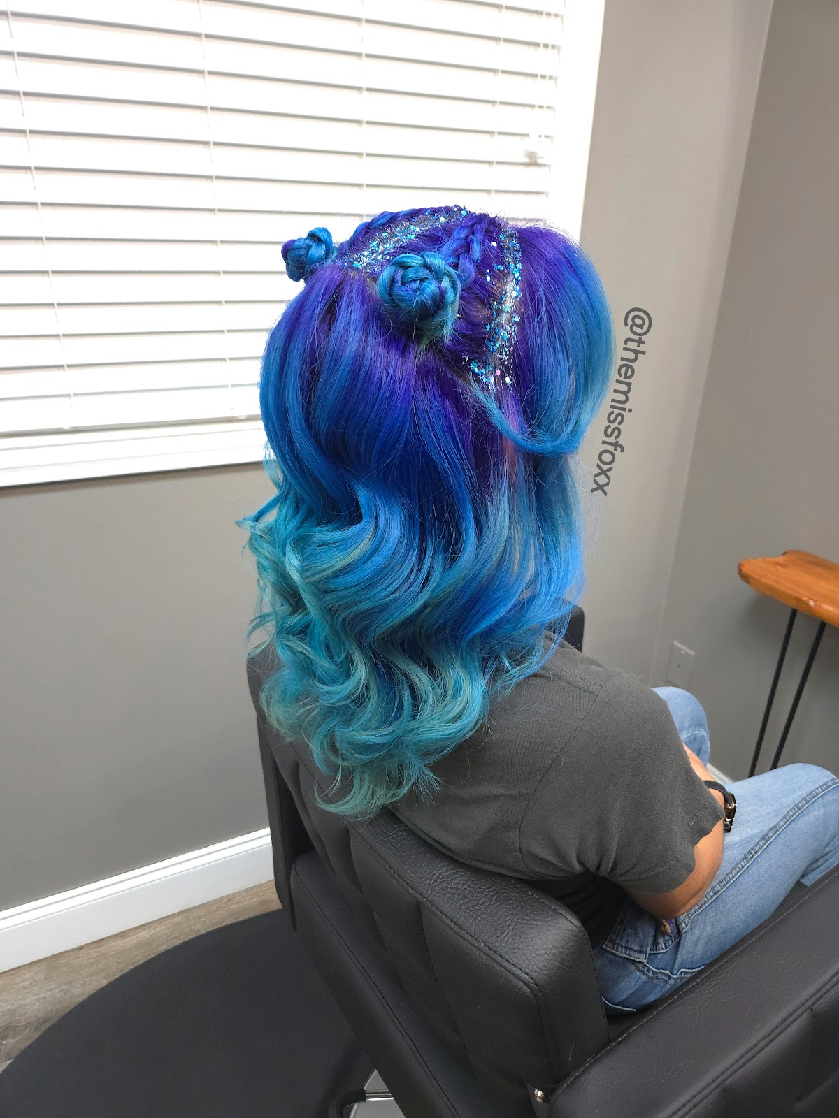 Linsey's Beauty Bar - bars in Irving, TX (Photo 1)