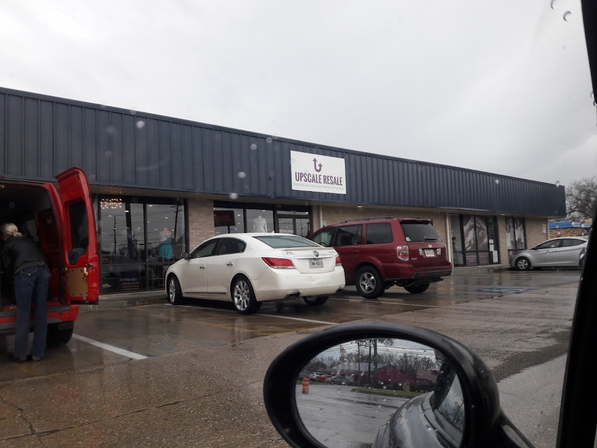 Rescue Chicks Resale - thrift-store in Denton, TX (Photo 2)