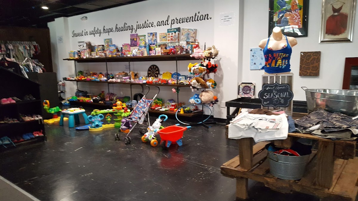 Rescue Chicks Resale - thrift-store in Denton, TX (Photo 6)