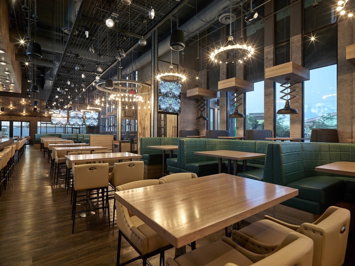 Shark Club Sports Bar & Grill - restaurants in Plano, TX (Photo 1)